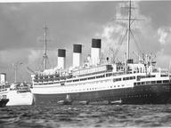 CAP ARCONA + annan tysk linjeångare (Wilhelm Gustloff?)